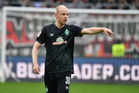 爱游戏官方入口荷甲倒计时，阿斯顿维拉今晚迎来里程碑，细节引发关注，压力陡增，年轻球员得到机会的简单介绍