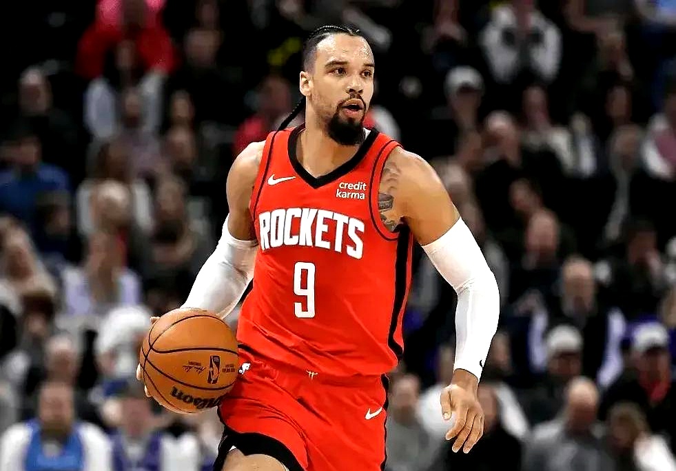 赛后体能课后；休斯敦火箭回应争议备战CBA常规赛；气氛紧张；更衣室氛围转暖的简单介绍