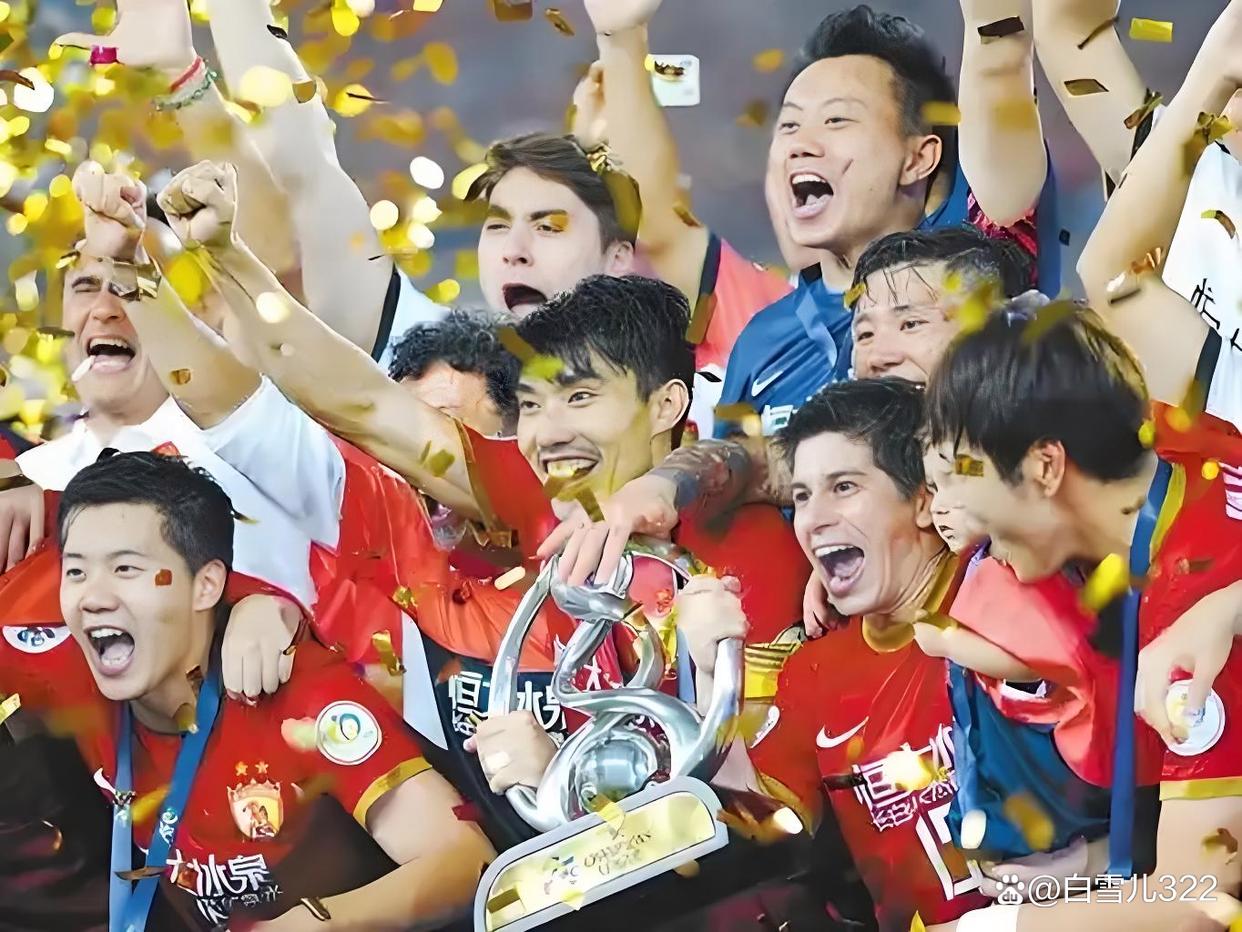 包含广州队发布备战花絮,窗口期刷新队史纪录,英超任务艰巨,球队文化再被提及的词条 包含广州队发布备战花絮,窗口期刷新队史纪录,英超任务艰巨,球队文化再被提及的词条